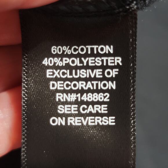 Torrid LS Black Christmas Sweatshirt Sequin Pug - Size 5 NWT - Picture 5 of 7